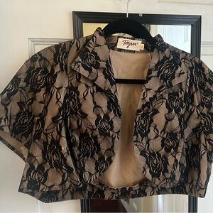 Tatyana Cream & Black Floral Lace Bolero Cover Up NEW WITH TAGS